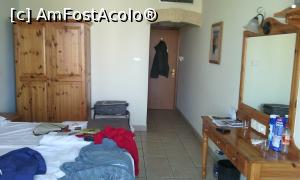 [P01] Hotel Sunflower din Qawra, camera noastra » foto by FlorinAndrei
 - 
<span class="allrVoted glyphicon glyphicon-heart hidden" id="av726080"></span>
<a class="m-l-10 hidden" id="sv726080" onclick="voting_Foto_DelVot(,726080,1558)" role="button">șterge vot <span class="glyphicon glyphicon-remove"></span></a>
<a id="v9726080" class=" c-red"  onclick="voting_Foto_SetVot(726080)" role="button"><span class="glyphicon glyphicon-heart-empty"></span> <b>LIKE</b> = Votează poza</a> <img class="hidden"  id="f726080W9" src="/imagini/loader.gif" border="0" /><span class="AjErrMes hidden" id="e726080ErM"></span>