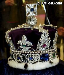 [P3x] Imperial state crown , folosita de eduard al VII-le  in locul coroanei SF. Eduard deoarece este mult mai usoara » foto by Cristian_h
 - 
<span class="allrVoted glyphicon glyphicon-heart hidden" id="av9056"></span>
<a class="m-l-10 hidden" id="sv9056" onclick="voting_Foto_DelVot(,9056,1570)" role="button">șterge vot <span class="glyphicon glyphicon-remove"></span></a>
<a id="v99056" class=" c-red"  onclick="voting_Foto_SetVot(9056)" role="button"><span class="glyphicon glyphicon-heart-empty"></span> <b>LIKE</b> = Votează poza</a> <img class="hidden"  id="f9056W9" src="/imagini/loader.gif" border="0" /><span class="AjErrMes hidden" id="e9056ErM"></span>