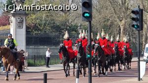 [P16] la pas prin Londra, schimbarea gărzii » foto by robert
 - 
<span class="allrVoted glyphicon glyphicon-heart hidden" id="av1288040"></span>
<a class="m-l-10 hidden" id="sv1288040" onclick="voting_Foto_DelVot(,1288040,1570)" role="button">șterge vot <span class="glyphicon glyphicon-remove"></span></a>
<a id="v91288040" class=" c-red"  onclick="voting_Foto_SetVot(1288040)" role="button"><span class="glyphicon glyphicon-heart-empty"></span> <b>LIKE</b> = Votează poza</a> <img class="hidden"  id="f1288040W9" src="/imagini/loader.gif" border="0" /><span class="AjErrMes hidden" id="e1288040ErM"></span>