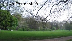 [P04] Străbătând Hyde Park » foto by Michi
 - 
<span class="allrVoted glyphicon glyphicon-heart hidden" id="av1166571"></span>
<a class="m-l-10 hidden" id="sv1166571" onclick="voting_Foto_DelVot(,1166571,1570)" role="button">șterge vot <span class="glyphicon glyphicon-remove"></span></a>
<a id="v91166571" class=" c-red"  onclick="voting_Foto_SetVot(1166571)" role="button"><span class="glyphicon glyphicon-heart-empty"></span> <b>LIKE</b> = Votează poza</a> <img class="hidden"  id="f1166571W9" src="/imagini/loader.gif" border="0" /><span class="AjErrMes hidden" id="e1166571ErM"></span>