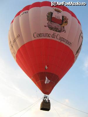 [P17] O plimbare cu balonul la Pisa » foto by vlado2
 - 
<span class="allrVoted glyphicon glyphicon-heart hidden" id="av455952"></span>
<a class="m-l-10 hidden" id="sv455952" onclick="voting_Foto_DelVot(,455952,1574)" role="button">șterge vot <span class="glyphicon glyphicon-remove"></span></a>
<a id="v9455952" class=" c-red"  onclick="voting_Foto_SetVot(455952)" role="button"><span class="glyphicon glyphicon-heart-empty"></span> <b>LIKE</b> = Votează poza</a> <img class="hidden"  id="f455952W9" src="/imagini/loader.gif" border="0" /><span class="AjErrMes hidden" id="e455952ErM"></span>