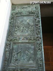 [P10] Basorelief - portalul Domului din Pisa » foto by ioana22
 - 
<span class="allrVoted glyphicon glyphicon-heart hidden" id="av184440"></span>
<a class="m-l-10 hidden" id="sv184440" onclick="voting_Foto_DelVot(,184440,1574)" role="button">șterge vot <span class="glyphicon glyphicon-remove"></span></a>
<a id="v9184440" class=" c-red"  onclick="voting_Foto_SetVot(184440)" role="button"><span class="glyphicon glyphicon-heart-empty"></span> <b>LIKE</b> = Votează poza</a> <img class="hidden"  id="f184440W9" src="/imagini/loader.gif" border="0" /><span class="AjErrMes hidden" id="e184440ErM"></span>