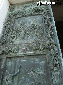 [P13] Basorelief - portalul Domului din Pisa » foto by ioana22
 - 
<span class="allrVoted glyphicon glyphicon-heart hidden" id="av184443"></span>
<a class="m-l-10 hidden" id="sv184443" onclick="voting_Foto_DelVot(,184443,1574)" role="button">șterge vot <span class="glyphicon glyphicon-remove"></span></a>
<a id="v9184443" class=" c-red"  onclick="voting_Foto_SetVot(184443)" role="button"><span class="glyphicon glyphicon-heart-empty"></span> <b>LIKE</b> = Votează poza</a> <img class="hidden"  id="f184443W9" src="/imagini/loader.gif" border="0" /><span class="AjErrMes hidden" id="e184443ErM"></span>