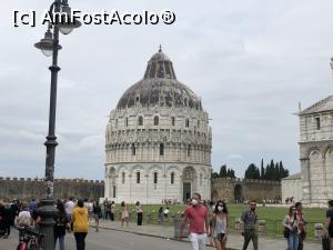 [P11] Pisa - baptiseriul » foto by mishu
 - 
<span class="allrVoted glyphicon glyphicon-heart hidden" id="av1292223"></span>
<a class="m-l-10 hidden" id="sv1292223" onclick="voting_Foto_DelVot(,1292223,1574)" role="button">șterge vot <span class="glyphicon glyphicon-remove"></span></a>
<a id="v91292223" class=" c-red"  onclick="voting_Foto_SetVot(1292223)" role="button"><span class="glyphicon glyphicon-heart-empty"></span> <b>LIKE</b> = Votează poza</a> <img class="hidden"  id="f1292223W9" src="/imagini/loader.gif" border="0" /><span class="AjErrMes hidden" id="e1292223ErM"></span>