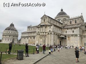 [P21] Pisa - catedrala si baptiseriul » foto by mishu
 - 
<span class="allrVoted glyphicon glyphicon-heart hidden" id="av1292233"></span>
<a class="m-l-10 hidden" id="sv1292233" onclick="voting_Foto_DelVot(,1292233,1574)" role="button">șterge vot <span class="glyphicon glyphicon-remove"></span></a>
<a id="v91292233" class=" c-red"  onclick="voting_Foto_SetVot(1292233)" role="button"><span class="glyphicon glyphicon-heart-empty"></span> <b>LIKE</b> = Votează poza</a> <img class="hidden"  id="f1292233W9" src="/imagini/loader.gif" border="0" /><span class="AjErrMes hidden" id="e1292233ErM"></span>
