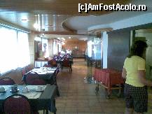 [P10] O parte din sala de mese pentru micul dejun. Pe bufetele din fundul salii era etalata mâncarea. » foto by Zina
 - 
<span class="allrVoted glyphicon glyphicon-heart hidden" id="av86816"></span>
<a class="m-l-10 hidden" id="sv86816" onclick="voting_Foto_DelVot(,86816,1578)" role="button">șterge vot <span class="glyphicon glyphicon-remove"></span></a>
<a id="v986816" class=" c-red"  onclick="voting_Foto_SetVot(86816)" role="button"><span class="glyphicon glyphicon-heart-empty"></span> <b>LIKE</b> = Votează poza</a> <img class="hidden"  id="f86816W9" src="/imagini/loader.gif" border="0" /><span class="AjErrMes hidden" id="e86816ErM"></span>