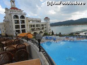 [P03] piscina exterioara si terasa hotelului » foto by carmicisorin
 - 
<span class="allrVoted glyphicon glyphicon-heart hidden" id="av501945"></span>
<a class="m-l-10 hidden" id="sv501945" onclick="voting_Foto_DelVot(,501945,1618)" role="button">șterge vot <span class="glyphicon glyphicon-remove"></span></a>
<a id="v9501945" class=" c-red"  onclick="voting_Foto_SetVot(501945)" role="button"><span class="glyphicon glyphicon-heart-empty"></span> <b>LIKE</b> = Votează poza</a> <img class="hidden"  id="f501945W9" src="/imagini/loader.gif" border="0" /><span class="AjErrMes hidden" id="e501945ErM"></span>