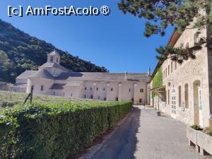 [P05] Abația Notre-Dame de Senanque » foto by crismis
 - 
<span class="allrVoted glyphicon glyphicon-heart hidden" id="av1523318"></span>
<a class="m-l-10 hidden" id="sv1523318" onclick="voting_Foto_DelVot(,1523318,1628)" role="button">șterge vot <span class="glyphicon glyphicon-remove"></span></a>
<a id="v91523318" class=" c-red"  onclick="voting_Foto_SetVot(1523318)" role="button"><span class="glyphicon glyphicon-heart-empty"></span> <b>LIKE</b> = Votează poza</a> <img class="hidden"  id="f1523318W9" src="/imagini/loader.gif" border="0" /><span class="AjErrMes hidden" id="e1523318ErM"></span>