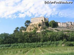 [P01] Peisaj tipic de Provence » foto by Carmen Ion
 - 
<span class="allrVoted glyphicon glyphicon-heart hidden" id="av582018"></span>
<a class="m-l-10 hidden" id="sv582018" onclick="voting_Foto_DelVot(,582018,1628)" role="button">șterge vot <span class="glyphicon glyphicon-remove"></span></a>
<a id="v9582018" class=" c-red"  onclick="voting_Foto_SetVot(582018)" role="button"><span class="glyphicon glyphicon-heart-empty"></span> <b>LIKE</b> = Votează poza</a> <img class="hidden"  id="f582018W9" src="/imagini/loader.gif" border="0" /><span class="AjErrMes hidden" id="e582018ErM"></span>