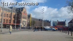 [P06] Animația obișnuită din fața Amsterdam Centraal » foto by diacrys*
 - 
<span class="allrVoted glyphicon glyphicon-heart hidden" id="av1039537"></span>
<a class="m-l-10 hidden" id="sv1039537" onclick="voting_Foto_DelVot(,1039537,1639)" role="button">șterge vot <span class="glyphicon glyphicon-remove"></span></a>
<a id="v91039537" class=" c-red"  onclick="voting_Foto_SetVot(1039537)" role="button"><span class="glyphicon glyphicon-heart-empty"></span> <b>LIKE</b> = Votează poza</a> <img class="hidden"  id="f1039537W9" src="/imagini/loader.gif" border="0" /><span class="AjErrMes hidden" id="e1039537ErM"></span>