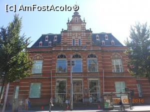 [P12] Amsterdam - Stedelijk Museum, clădirea veche.  » foto by iulianic
 - 
<span class="allrVoted glyphicon glyphicon-heart hidden" id="av826041"></span>
<a class="m-l-10 hidden" id="sv826041" onclick="voting_Foto_DelVot(,826041,1639)" role="button">șterge vot <span class="glyphicon glyphicon-remove"></span></a>
<a id="v9826041" class=" c-red"  onclick="voting_Foto_SetVot(826041)" role="button"><span class="glyphicon glyphicon-heart-empty"></span> <b>LIKE</b> = Votează poza</a> <img class="hidden"  id="f826041W9" src="/imagini/loader.gif" border="0" /><span class="AjErrMes hidden" id="e826041ErM"></span>