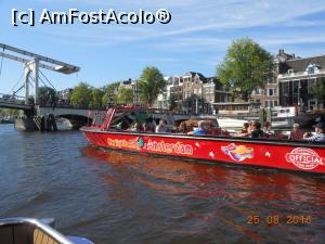 [P19] Amsterdam - Vaporașe turistice pe canale.  » foto by iulianic
 - 
<span class="allrVoted glyphicon glyphicon-heart hidden" id="av826048"></span>
<a class="m-l-10 hidden" id="sv826048" onclick="voting_Foto_DelVot(,826048,1639)" role="button">șterge vot <span class="glyphicon glyphicon-remove"></span></a>
<a id="v9826048" class=" c-red"  onclick="voting_Foto_SetVot(826048)" role="button"><span class="glyphicon glyphicon-heart-empty"></span> <b>LIKE</b> = Votează poza</a> <img class="hidden"  id="f826048W9" src="/imagini/loader.gif" border="0" /><span class="AjErrMes hidden" id="e826048ErM"></span>