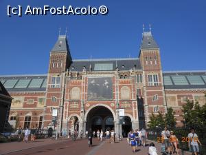 [P02] Amsterdam - Una dintre intrările în Muzeul Național.  » foto by iulianic
 - 
<span class="allrVoted glyphicon glyphicon-heart hidden" id="av826031"></span>
<a class="m-l-10 hidden" id="sv826031" onclick="voting_Foto_DelVot(,826031,1639)" role="button">șterge vot <span class="glyphicon glyphicon-remove"></span></a>
<a id="v9826031" class=" c-red"  onclick="voting_Foto_SetVot(826031)" role="button"><span class="glyphicon glyphicon-heart-empty"></span> <b>LIKE</b> = Votează poza</a> <img class="hidden"  id="f826031W9" src="/imagini/loader.gif" border="0" /><span class="AjErrMes hidden" id="e826031ErM"></span>