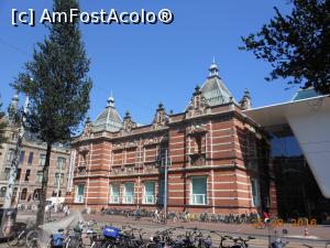 [P84] Amsterdam - Stedelijk Museum și parțial 'cada de baie'.  » foto by iulianic
 - 
<span class="allrVoted glyphicon glyphicon-heart hidden" id="av826124"></span>
<a class="m-l-10 hidden" id="sv826124" onclick="voting_Foto_DelVot(,826124,1639)" role="button">șterge vot <span class="glyphicon glyphicon-remove"></span></a>
<a id="v9826124" class=" c-red"  onclick="voting_Foto_SetVot(826124)" role="button"><span class="glyphicon glyphicon-heart-empty"></span> <b>LIKE</b> = Votează poza</a> <img class="hidden"  id="f826124W9" src="/imagini/loader.gif" border="0" /><span class="AjErrMes hidden" id="e826124ErM"></span>
