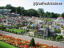[P22] Madurodam-bucuria copiilor » foto by Ricone
 - 
<span class="allrVoted glyphicon glyphicon-heart hidden" id="av376520"></span>
<a class="m-l-10 hidden" id="sv376520" onclick="voting_Foto_DelVot(,376520,1639)" role="button">șterge vot <span class="glyphicon glyphicon-remove"></span></a>
<a id="v9376520" class=" c-red"  onclick="voting_Foto_SetVot(376520)" role="button"><span class="glyphicon glyphicon-heart-empty"></span> <b>LIKE</b> = Votează poza</a> <img class="hidden"  id="f376520W9" src="/imagini/loader.gif" border="0" /><span class="AjErrMes hidden" id="e376520ErM"></span>