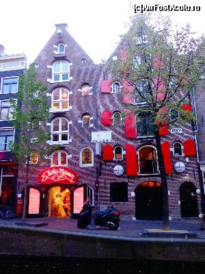 [P56] Red Light District » foto by Ammelie
 - 
<span class="allrVoted glyphicon glyphicon-heart hidden" id="av623316"></span>
<a class="m-l-10 hidden" id="sv623316" onclick="voting_Foto_DelVot(,623316,1639)" role="button">șterge vot <span class="glyphicon glyphicon-remove"></span></a>
<a id="v9623316" class=" c-red"  onclick="voting_Foto_SetVot(623316)" role="button"><span class="glyphicon glyphicon-heart-empty"></span> <b>LIKE</b> = Votează poza</a> <img class="hidden"  id="f623316W9" src="/imagini/loader.gif" border="0" /><span class="AjErrMes hidden" id="e623316ErM"></span>