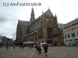 [P03] Vedeta pieței mari e Grote Kerk sau Sint -Bavokerk, renumită pentru orga sa Muller, la care au cântat Mozart, la 1o ani, Handel și Listz.  » foto by mireille
 - 
<span class="allrVoted glyphicon glyphicon-heart hidden" id="av1062988"></span>
<a class="m-l-10 hidden" id="sv1062988" onclick="voting_Foto_DelVot(,1062988,1639)" role="button">șterge vot <span class="glyphicon glyphicon-remove"></span></a>
<a id="v91062988" class=" c-red"  onclick="voting_Foto_SetVot(1062988)" role="button"><span class="glyphicon glyphicon-heart-empty"></span> <b>LIKE</b> = Votează poza</a> <img class="hidden"  id="f1062988W9" src="/imagini/loader.gif" border="0" /><span class="AjErrMes hidden" id="e1062988ErM"></span>