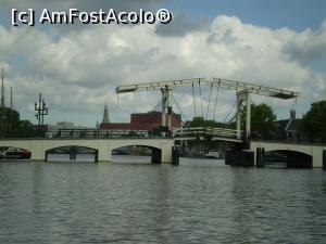 [P07] Un alt pod peste canal, care este ridicat, la nevoie.  » foto by Mihai18
 - 
<span class="allrVoted glyphicon glyphicon-heart hidden" id="av941736"></span>
<a class="m-l-10 hidden" id="sv941736" onclick="voting_Foto_DelVot(,941736,1639)" role="button">șterge vot <span class="glyphicon glyphicon-remove"></span></a>
<a id="v9941736" class=" c-red"  onclick="voting_Foto_SetVot(941736)" role="button"><span class="glyphicon glyphicon-heart-empty"></span> <b>LIKE</b> = Votează poza</a> <img class="hidden"  id="f941736W9" src="/imagini/loader.gif" border="0" /><span class="AjErrMes hidden" id="e941736ErM"></span>