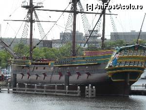 [P15] amsterdam barci » foto by Alb
 - 
<span class="allrVoted glyphicon glyphicon-heart hidden" id="av382641"></span>
<a class="m-l-10 hidden" id="sv382641" onclick="voting_Foto_DelVot(,382641,1639)" role="button">șterge vot <span class="glyphicon glyphicon-remove"></span></a>
<a id="v9382641" class=" c-red"  onclick="voting_Foto_SetVot(382641)" role="button"><span class="glyphicon glyphicon-heart-empty"></span> <b>LIKE</b> = Votează poza</a> <img class="hidden"  id="f382641W9" src="/imagini/loader.gif" border="0" /><span class="AjErrMes hidden" id="e382641ErM"></span>