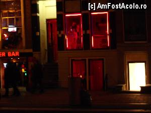 [P08] fete in vitrine la amsterdam » foto by Alb
 - 
<span class="allrVoted glyphicon glyphicon-heart hidden" id="av382632"></span>
<a class="m-l-10 hidden" id="sv382632" onclick="voting_Foto_DelVot(,382632,1639)" role="button">șterge vot <span class="glyphicon glyphicon-remove"></span></a>
<a id="v9382632" class=" c-red"  onclick="voting_Foto_SetVot(382632)" role="button"><span class="glyphicon glyphicon-heart-empty"></span> <b>LIKE</b> = Votează poza</a> <img class="hidden"  id="f382632W9" src="/imagini/loader.gif" border="0" /><span class="AjErrMes hidden" id="e382632ErM"></span>