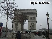 [P02] Arcul de Triumf- ul alt simbol al Frantei » foto by guesswhoo*
 - 
<span class="allrVoted glyphicon glyphicon-heart hidden" id="av248503"></span>
<a class="m-l-10 hidden" id="sv248503" onclick="voting_Foto_DelVot(,248503,1684)" role="button">șterge vot <span class="glyphicon glyphicon-remove"></span></a>
<a id="v9248503" class=" c-red"  onclick="voting_Foto_SetVot(248503)" role="button"><span class="glyphicon glyphicon-heart-empty"></span> <b>LIKE</b> = Votează poza</a> <img class="hidden"  id="f248503W9" src="/imagini/loader.gif" border="0" /><span class="AjErrMes hidden" id="e248503ErM"></span>