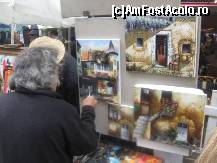 [P21] Pictor ambulant in Place du Tertre, pe colina Montmartre » foto by dorgo
 - 
<span class="allrVoted glyphicon glyphicon-heart hidden" id="av356260"></span>
<a class="m-l-10 hidden" id="sv356260" onclick="voting_Foto_DelVot(,356260,1684)" role="button">șterge vot <span class="glyphicon glyphicon-remove"></span></a>
<a id="v9356260" class=" c-red"  onclick="voting_Foto_SetVot(356260)" role="button"><span class="glyphicon glyphicon-heart-empty"></span> <b>LIKE</b> = Votează poza</a> <img class="hidden"  id="f356260W9" src="/imagini/loader.gif" border="0" /><span class="AjErrMes hidden" id="e356260ErM"></span>