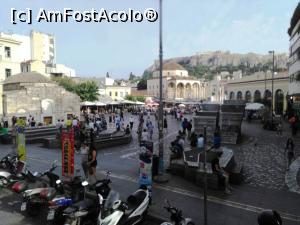 [P22] Plateia Monastiraki: în dreapta, stația de metrou; în stânga biserica Pantanassa și fost moschee Tsisdarakis; în fundal, Acropola » foto by Carmen Ion
 - 
<span class="allrVoted glyphicon glyphicon-heart hidden" id="av1040903"></span>
<a class="m-l-10 hidden" id="sv1040903" onclick="voting_Foto_DelVot(,1040903,1710)" role="button">șterge vot <span class="glyphicon glyphicon-remove"></span></a>
<a id="v91040903" class=" c-red"  onclick="voting_Foto_SetVot(1040903)" role="button"><span class="glyphicon glyphicon-heart-empty"></span> <b>LIKE</b> = Votează poza</a> <img class="hidden"  id="f1040903W9" src="/imagini/loader.gif" border="0" /><span class="AjErrMes hidden" id="e1040903ErM"></span>
