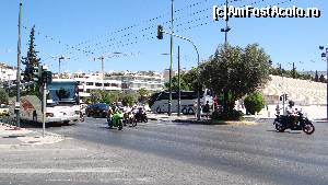 [P14] peisaj citadin in fata Stadionului Panathenaic » foto by Camelia19
 - 
<span class="allrVoted glyphicon glyphicon-heart hidden" id="av585966"></span>
<a class="m-l-10 hidden" id="sv585966" onclick="voting_Foto_DelVot(,585966,1710)" role="button">șterge vot <span class="glyphicon glyphicon-remove"></span></a>
<a id="v9585966" class=" c-red"  onclick="voting_Foto_SetVot(585966)" role="button"><span class="glyphicon glyphicon-heart-empty"></span> <b>LIKE</b> = Votează poza</a> <img class="hidden"  id="f585966W9" src="/imagini/loader.gif" border="0" /><span class="AjErrMes hidden" id="e585966ErM"></span>