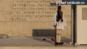[P27] Evzon pazind Mormantul soldatului necunoscut » foto by Camelia19
 - 
<span class="allrVoted glyphicon glyphicon-heart hidden" id="av585979"></span>
<a class="m-l-10 hidden" id="sv585979" onclick="voting_Foto_DelVot(,585979,1710)" role="button">șterge vot <span class="glyphicon glyphicon-remove"></span></a>
<a id="v9585979" class=" c-red"  onclick="voting_Foto_SetVot(585979)" role="button"><span class="glyphicon glyphicon-heart-empty"></span> <b>LIKE</b> = Votează poza</a> <img class="hidden"  id="f585979W9" src="/imagini/loader.gif" border="0" /><span class="AjErrMes hidden" id="e585979ErM"></span>