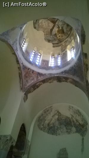 [P13] In biserica Sfintilor Apostoli - Agora Antica » foto by lianacioban
 - 
<span class="allrVoted glyphicon glyphicon-heart hidden" id="av1000580"></span>
<a class="m-l-10 hidden" id="sv1000580" onclick="voting_Foto_DelVot(,1000580,1710)" role="button">șterge vot <span class="glyphicon glyphicon-remove"></span></a>
<a id="v91000580" class=" c-red"  onclick="voting_Foto_SetVot(1000580)" role="button"><span class="glyphicon glyphicon-heart-empty"></span> <b>LIKE</b> = Votează poza</a> <img class="hidden"  id="f1000580W9" src="/imagini/loader.gif" border="0" /><span class="AjErrMes hidden" id="e1000580ErM"></span>