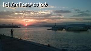 [P16] Apus de soare din Portul Marina Alimou » foto by lianacioban
 - 
<span class="allrVoted glyphicon glyphicon-heart hidden" id="av1000583"></span>
<a class="m-l-10 hidden" id="sv1000583" onclick="voting_Foto_DelVot(,1000583,1710)" role="button">șterge vot <span class="glyphicon glyphicon-remove"></span></a>
<a id="v91000583" class=" c-red"  onclick="voting_Foto_SetVot(1000583)" role="button"><span class="glyphicon glyphicon-heart-empty"></span> <b>LIKE</b> = Votează poza</a> <img class="hidden"  id="f1000583W9" src="/imagini/loader.gif" border="0" /><span class="AjErrMes hidden" id="e1000583ErM"></span>