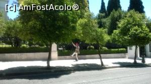 [P03] schimbarea de garda din fata Palatului Nou » foto by lianacioban
 - 
<span class="allrVoted glyphicon glyphicon-heart hidden" id="av1000570"></span>
<a class="m-l-10 hidden" id="sv1000570" onclick="voting_Foto_DelVot(,1000570,1710)" role="button">șterge vot <span class="glyphicon glyphicon-remove"></span></a>
<a id="v91000570" class=" c-red"  onclick="voting_Foto_SetVot(1000570)" role="button"><span class="glyphicon glyphicon-heart-empty"></span> <b>LIKE</b> = Votează poza</a> <img class="hidden"  id="f1000570W9" src="/imagini/loader.gif" border="0" /><span class="AjErrMes hidden" id="e1000570ErM"></span>