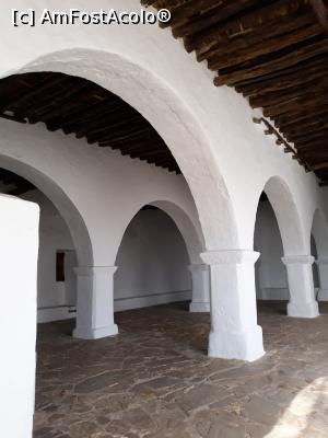 [P08] intrarea in biserica » foto by adrianbogdan
 - 
<span class="allrVoted glyphicon glyphicon-heart hidden" id="av1100098"></span>
<a class="m-l-10 hidden" id="sv1100098" onclick="voting_Foto_DelVot(,1100098,1738)" role="button">șterge vot <span class="glyphicon glyphicon-remove"></span></a>
<a id="v91100098" class=" c-red"  onclick="voting_Foto_SetVot(1100098)" role="button"><span class="glyphicon glyphicon-heart-empty"></span> <b>LIKE</b> = Votează poza</a> <img class="hidden"  id="f1100098W9" src="/imagini/loader.gif" border="0" /><span class="AjErrMes hidden" id="e1100098ErM"></span>