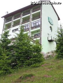 [P31] priveliste din gradina pensiunii Valea Mariei cu toate camerele orientate spre muntii impodobiti cu brazi » foto by dpavel
 - 
<span class="allrVoted glyphicon glyphicon-heart hidden" id="av220092"></span>
<a class="m-l-10 hidden" id="sv220092" onclick="voting_Foto_DelVot(,220092,1755)" role="button">șterge vot <span class="glyphicon glyphicon-remove"></span></a>
<a id="v9220092" class=" c-red"  onclick="voting_Foto_SetVot(220092)" role="button"><span class="glyphicon glyphicon-heart-empty"></span> <b>LIKE</b> = Votează poza</a> <img class="hidden"  id="f220092W9" src="/imagini/loader.gif" border="0" /><span class="AjErrMes hidden" id="e220092ErM"></span>