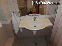 [P01] Baia cu locul pentru dus aparat de perdeaua de dus » foto by calim
 - 
<span class="allrVoted glyphicon glyphicon-heart hidden" id="av375612"></span>
<a class="m-l-10 hidden" id="sv375612" onclick="voting_Foto_DelVot(,375612,1763)" role="button">șterge vot <span class="glyphicon glyphicon-remove"></span></a>
<a id="v9375612" class=" c-red"  onclick="voting_Foto_SetVot(375612)" role="button"><span class="glyphicon glyphicon-heart-empty"></span> <b>LIKE</b> = Votează poza</a> <img class="hidden"  id="f375612W9" src="/imagini/loader.gif" border="0" /><span class="AjErrMes hidden" id="e375612ErM"></span>