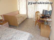 [P02] Camera de hotel » foto by calim
 - 
<span class="allrVoted glyphicon glyphicon-heart hidden" id="av375613"></span>
<a class="m-l-10 hidden" id="sv375613" onclick="voting_Foto_DelVot(,375613,1763)" role="button">șterge vot <span class="glyphicon glyphicon-remove"></span></a>
<a id="v9375613" class=" c-red"  onclick="voting_Foto_SetVot(375613)" role="button"><span class="glyphicon glyphicon-heart-empty"></span> <b>LIKE</b> = Votează poza</a> <img class="hidden"  id="f375613W9" src="/imagini/loader.gif" border="0" /><span class="AjErrMes hidden" id="e375613ErM"></span>
