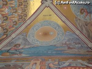 [P08] Mănăstirea Putna - pictura interioară a bisericii cu hramul ”Adormirea Maicii Domnului”.  » foto by Floryn81
 - 
<span class="allrVoted glyphicon glyphicon-heart hidden" id="av609399"></span>
<a class="m-l-10 hidden" id="sv609399" onclick="voting_Foto_DelVot(,609399,1781)" role="button">șterge vot <span class="glyphicon glyphicon-remove"></span></a>
<a id="v9609399" class=" c-red"  onclick="voting_Foto_SetVot(609399)" role="button"><span class="glyphicon glyphicon-heart-empty"></span> <b>LIKE</b> = Votează poza</a> <img class="hidden"  id="f609399W9" src="/imagini/loader.gif" border="0" /><span class="AjErrMes hidden" id="e609399ErM"></span>
