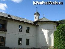 [P51x] muzeul manastirii, se afla in capatul curtii, in partea opusa intrarii » foto by cristi82d
 - 
<span class="allrVoted glyphicon glyphicon-heart hidden" id="av29843"></span>
<a class="m-l-10 hidden" id="sv29843" onclick="voting_Foto_DelVot(,29843,1781)" role="button">șterge vot <span class="glyphicon glyphicon-remove"></span></a>
<a id="v929843" class=" c-red"  onclick="voting_Foto_SetVot(29843)" role="button"><span class="glyphicon glyphicon-heart-empty"></span> <b>LIKE</b> = Votează poza</a> <img class="hidden"  id="f29843W9" src="/imagini/loader.gif" border="0" /><span class="AjErrMes hidden" id="e29843ErM"></span>
