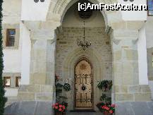 [P64x] arhitectura cladirii din stanga curtii manastirii » foto by cristi82d
 - 
<span class="allrVoted glyphicon glyphicon-heart hidden" id="av30005"></span>
<a class="m-l-10 hidden" id="sv30005" onclick="voting_Foto_DelVot(,30005,1781)" role="button">șterge vot <span class="glyphicon glyphicon-remove"></span></a>
<a id="v930005" class=" c-red"  onclick="voting_Foto_SetVot(30005)" role="button"><span class="glyphicon glyphicon-heart-empty"></span> <b>LIKE</b> = Votează poza</a> <img class="hidden"  id="f30005W9" src="/imagini/loader.gif" border="0" /><span class="AjErrMes hidden" id="e30005ErM"></span>