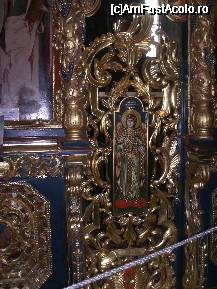 [P05] Manastirea Putna - alta icoana din biserica » foto by Diaura*
 - 
<span class="allrVoted glyphicon glyphicon-heart hidden" id="av53938"></span>
<a class="m-l-10 hidden" id="sv53938" onclick="voting_Foto_DelVot(,53938,1781)" role="button">șterge vot <span class="glyphicon glyphicon-remove"></span></a>
<a id="v953938" class=" c-red"  onclick="voting_Foto_SetVot(53938)" role="button"><span class="glyphicon glyphicon-heart-empty"></span> <b>LIKE</b> = Votează poza</a> <img class="hidden"  id="f53938W9" src="/imagini/loader.gif" border="0" /><span class="AjErrMes hidden" id="e53938ErM"></span>
