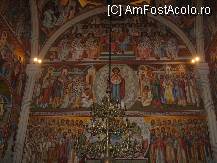 [P04] Manastirea Putna - picturile din interiorul manastirii. » foto by viviv
 - 
<span class="allrVoted glyphicon glyphicon-heart hidden" id="av79807"></span>
<a class="m-l-10 hidden" id="sv79807" onclick="voting_Foto_DelVot(,79807,1781)" role="button">șterge vot <span class="glyphicon glyphicon-remove"></span></a>
<a id="v979807" class=" c-red"  onclick="voting_Foto_SetVot(79807)" role="button"><span class="glyphicon glyphicon-heart-empty"></span> <b>LIKE</b> = Votează poza</a> <img class="hidden"  id="f79807W9" src="/imagini/loader.gif" border="0" /><span class="AjErrMes hidden" id="e79807ErM"></span>
