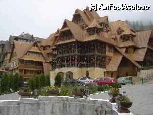 [P09] Atelierele şi hotelul » foto by Silviu Lache
 - 
<span class="allrVoted glyphicon glyphicon-heart hidden" id="av445725"></span>
<a class="m-l-10 hidden" id="sv445725" onclick="voting_Foto_DelVot(,445725,1782)" role="button">șterge vot <span class="glyphicon glyphicon-remove"></span></a>
<a id="v9445725" class=" c-red"  onclick="voting_Foto_SetVot(445725)" role="button"><span class="glyphicon glyphicon-heart-empty"></span> <b>LIKE</b> = Votează poza</a> <img class="hidden"  id="f445725W9" src="/imagini/loader.gif" border="0" /><span class="AjErrMes hidden" id="e445725ErM"></span>