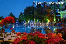 [P20] Noaptea pe terasa de la Hotel Majestic - Laganas. » foto by nusha2160
 - 
<span class="allrVoted glyphicon glyphicon-heart hidden" id="av106170"></span>
<a class="m-l-10 hidden" id="sv106170" onclick="voting_Foto_DelVot(,106170,1787)" role="button">șterge vot <span class="glyphicon glyphicon-remove"></span></a>
<a id="v9106170" class=" c-red"  onclick="voting_Foto_SetVot(106170)" role="button"><span class="glyphicon glyphicon-heart-empty"></span> <b>LIKE</b> = Votează poza</a> <img class="hidden"  id="f106170W9" src="/imagini/loader.gif" border="0" /><span class="AjErrMes hidden" id="e106170ErM"></span>