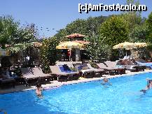 [P19] Piscina Esat » foto by bonapart3
 - 
<span class="allrVoted glyphicon glyphicon-heart hidden" id="av333300"></span>
<a class="m-l-10 hidden" id="sv333300" onclick="voting_Foto_DelVot(,333300,1788)" role="button">șterge vot <span class="glyphicon glyphicon-remove"></span></a>
<a id="v9333300" class=" c-red"  onclick="voting_Foto_SetVot(333300)" role="button"><span class="glyphicon glyphicon-heart-empty"></span> <b>LIKE</b> = Votează poza</a> <img class="hidden"  id="f333300W9" src="/imagini/loader.gif" border="0" /><span class="AjErrMes hidden" id="e333300ErM"></span>