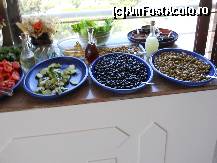 [P20] Omniprezentele masline » foto by bonapart3
 - 
<span class="allrVoted glyphicon glyphicon-heart hidden" id="av333301"></span>
<a class="m-l-10 hidden" id="sv333301" onclick="voting_Foto_DelVot(,333301,1788)" role="button">șterge vot <span class="glyphicon glyphicon-remove"></span></a>
<a id="v9333301" class=" c-red"  onclick="voting_Foto_SetVot(333301)" role="button"><span class="glyphicon glyphicon-heart-empty"></span> <b>LIKE</b> = Votează poza</a> <img class="hidden"  id="f333301W9" src="/imagini/loader.gif" border="0" /><span class="AjErrMes hidden" id="e333301ErM"></span>