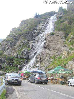 [P35] Targ cu produse naturiste langa cascada » foto by Michi
 - 
<span class="allrVoted glyphicon glyphicon-heart hidden" id="av545051"></span>
<a class="m-l-10 hidden" id="sv545051" onclick="voting_Foto_DelVot(,545051,1790)" role="button">șterge vot <span class="glyphicon glyphicon-remove"></span></a>
<a id="v9545051" class=" c-red"  onclick="voting_Foto_SetVot(545051)" role="button"><span class="glyphicon glyphicon-heart-empty"></span> <b>LIKE</b> = Votează poza</a> <img class="hidden"  id="f545051W9" src="/imagini/loader.gif" border="0" /><span class="AjErrMes hidden" id="e545051ErM"></span>