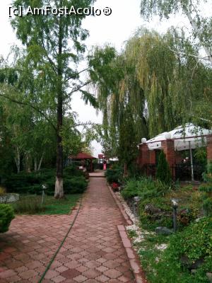 [P04] Alee in gradina interioara » foto by danutza_ang
 - 
<span class="allrVoted glyphicon glyphicon-heart hidden" id="av1124246"></span>
<a class="m-l-10 hidden" id="sv1124246" onclick="voting_Foto_DelVot(,1124246,1798)" role="button">șterge vot <span class="glyphicon glyphicon-remove"></span></a>
<a id="v91124246" class=" c-red"  onclick="voting_Foto_SetVot(1124246)" role="button"><span class="glyphicon glyphicon-heart-empty"></span> <b>LIKE</b> = Votează poza</a> <img class="hidden"  id="f1124246W9" src="/imagini/loader.gif" border="0" /><span class="AjErrMes hidden" id="e1124246ErM"></span>