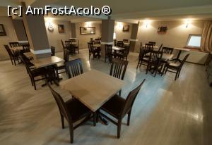 [P04] Sala mic dejun » foto by ultrasro
 - 
<span class="allrVoted glyphicon glyphicon-heart hidden" id="av1092170"></span>
<a class="m-l-10 hidden" id="sv1092170" onclick="voting_Foto_DelVot(,1092170,1800)" role="button">șterge vot <span class="glyphicon glyphicon-remove"></span></a>
<a id="v91092170" class=" c-red"  onclick="voting_Foto_SetVot(1092170)" role="button"><span class="glyphicon glyphicon-heart-empty"></span> <b>LIKE</b> = Votează poza</a> <img class="hidden"  id="f1092170W9" src="/imagini/loader.gif" border="0" /><span class="AjErrMes hidden" id="e1092170ErM"></span>