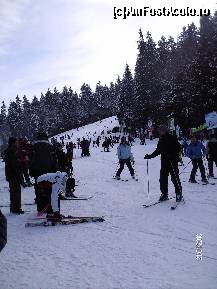 [P10] Partia Clabucet din Predeal lume multa pe toata partia » foto by Valentina69
 - 
<span class="allrVoted glyphicon glyphicon-heart hidden" id="av47076"></span>
<a class="m-l-10 hidden" id="sv47076" onclick="voting_Foto_DelVot(,47076,1852)" role="button">șterge vot <span class="glyphicon glyphicon-remove"></span></a>
<a id="v947076" class=" c-red"  onclick="voting_Foto_SetVot(47076)" role="button"><span class="glyphicon glyphicon-heart-empty"></span> <b>LIKE</b> = Votează poza</a> <img class="hidden"  id="f47076W9" src="/imagini/loader.gif" border="0" /><span class="AjErrMes hidden" id="e47076ErM"></span>