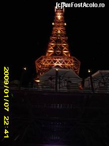 [P06] Micul Turn Eiffel » foto by Adrianne
 - 
<span class="allrVoted glyphicon glyphicon-heart hidden" id="av191870"></span>
<a class="m-l-10 hidden" id="sv191870" onclick="voting_Foto_DelVot(,191870,1867)" role="button">șterge vot <span class="glyphicon glyphicon-remove"></span></a>
<a id="v9191870" class=" c-red"  onclick="voting_Foto_SetVot(191870)" role="button"><span class="glyphicon glyphicon-heart-empty"></span> <b>LIKE</b> = Votează poza</a> <img class="hidden"  id="f191870W9" src="/imagini/loader.gif" border="0" /><span class="AjErrMes hidden" id="e191870ErM"></span>
